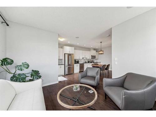 96 Chaparral Valley Common Se, Calgary, AB - Indoor Photo Showing Living Room