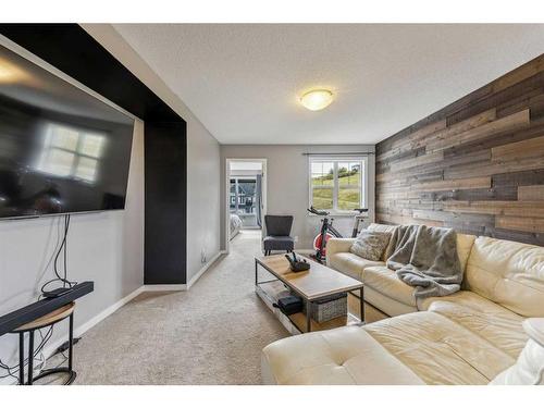 96 Chaparral Valley Common Se, Calgary, AB - Indoor Photo Showing Living Room