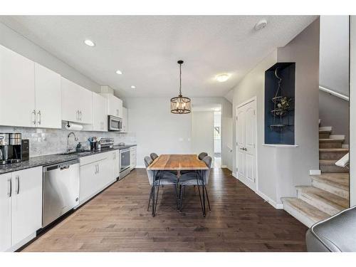 96 Chaparral Valley Common Se, Calgary, AB - Indoor Photo Showing Kitchen