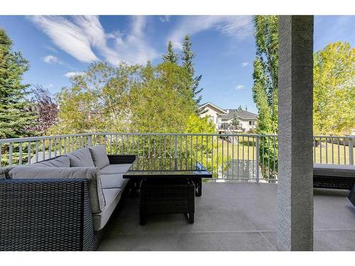 106 Simcoe Crescent Sw, Calgary, AB - Outdoor With Deck Patio Veranda