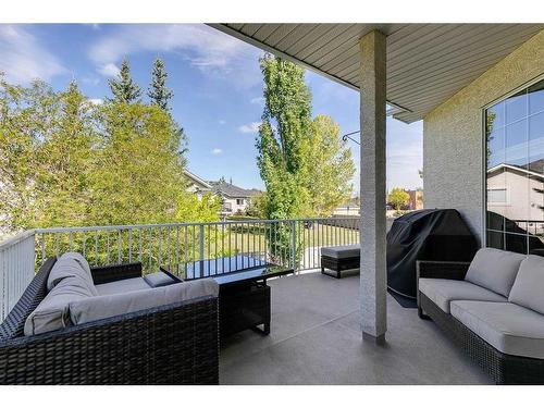 106 Simcoe Crescent Sw, Calgary, AB - Outdoor With Deck Patio Veranda With Exterior