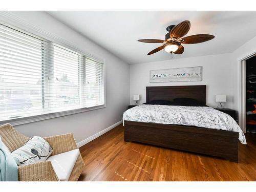 1267 Lake Sundance Crescent Se, Calgary, AB - Indoor Photo Showing Bedroom