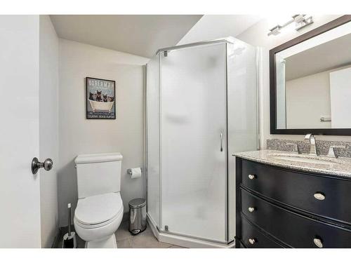 1267 Lake Sundance Crescent Se, Calgary, AB - Indoor Photo Showing Bathroom