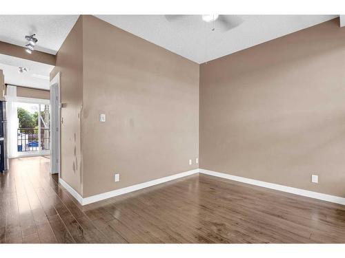 306-1740 9 Street Nw, Calgary, AB - Indoor Photo Showing Other Room