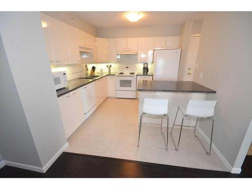 1101-804 3 Avenue Sw, Calgary, AB - Indoor Photo Showing Kitchen