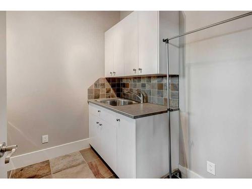 270009 Horse Creek Road, Rural Rocky View County, AB - Indoor Photo Showing Kitchen