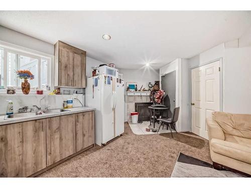 193 Taradale Drive Ne, Calgary, AB - Indoor Photo Showing Other Room