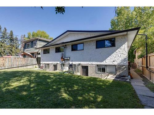 2525 16A Street Nw, Calgary, AB - Outdoor