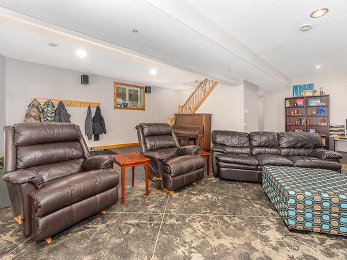 7 Helms Ridge, Rural Rocky View County, AB - Indoor