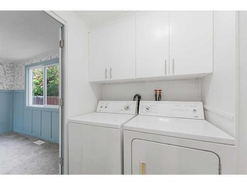 8 Spring Haven Close Se, Airdrie, AB - Indoor Photo Showing Laundry Room