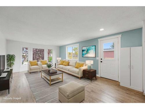 8 Spring Haven Close Se, Airdrie, AB - Indoor Photo Showing Living Room