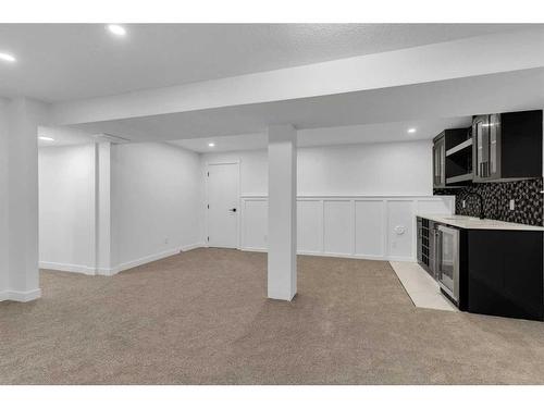 5512 Silverdale Drive Nw, Calgary, AB - Indoor