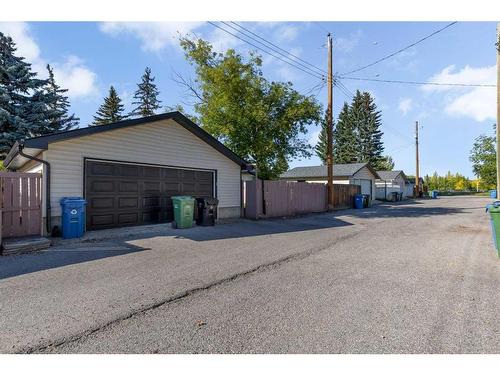 5512 Silverdale Drive Nw, Calgary, AB - Outdoor