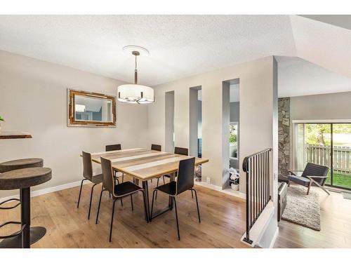 5-99 Midpark Gardens Se, Calgary, AB - Indoor Photo Showing Dining Room