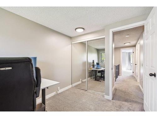 5-99 Midpark Gardens Se, Calgary, AB - Indoor Photo Showing Other Room