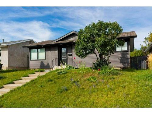 56 Marcombe Place Ne, Calgary, AB - Outdoor