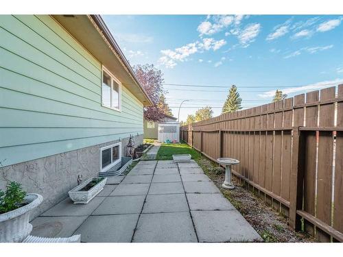 86 Huntwick Way Ne, Calgary, AB - Outdoor With Exterior