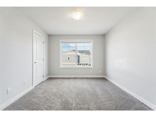 807 Sage Hill Grove Nw, Calgary, AB - Indoor Photo Showing Other Room