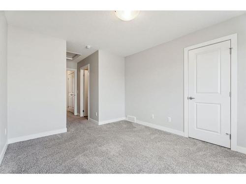 807 Sage Hill Grove Nw, Calgary, AB - Indoor Photo Showing Other Room