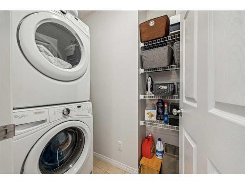 417 Carringvue Avenue Nw, Calgary, AB - Indoor Photo Showing Laundry Room