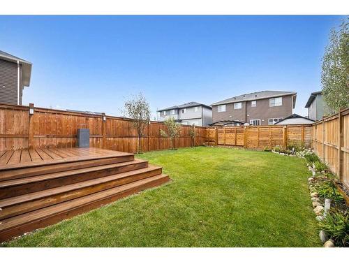 417 Carringvue Avenue Nw, Calgary, AB - Outdoor With Backyard