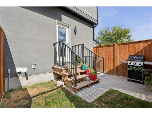 1923 19 Avenue Nw, Calgary, AB - Outdoor With Exterior