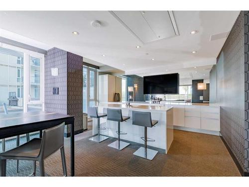 1908-1122 3 Street Se, Calgary, AB - Indoor Photo Showing Kitchen With Upgraded Kitchen