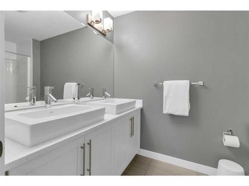 288 Rainbow Falls Green, Chestermere, AB - Indoor Photo Showing Bathroom