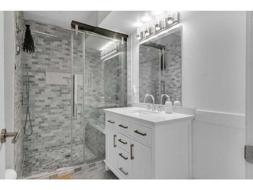 288 Rainbow Falls Green, Chestermere, AB - Indoor Photo Showing Bathroom