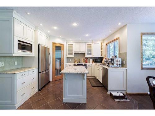 10 Tuscany Hills Terrace Nw, Calgary, AB - Indoor Photo Showing Kitchen With Upgraded Kitchen