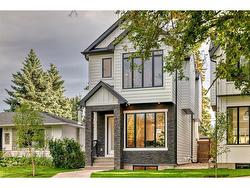 3717 2 Avenue SW Calgary, AB T3C 0A3