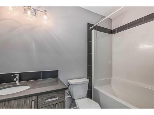 336 Waterford Boulevard, Chestermere, AB - Indoor Photo Showing Bathroom