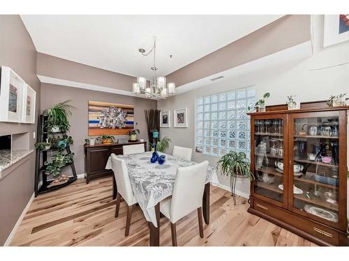 107-6650 Old Banff Coach Road Sw, Calgary, AB - Indoor Photo Showing Dining Room