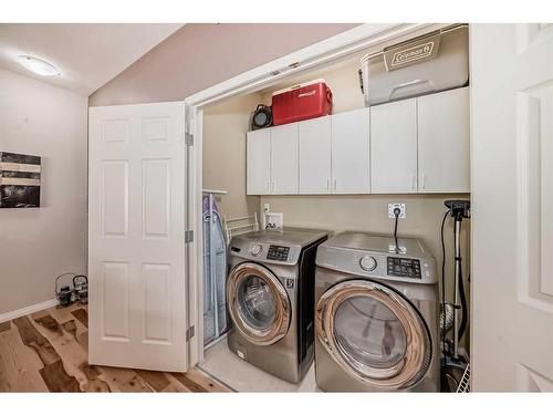 107-6650 Old Banff Coach Road Sw, Calgary, AB - Indoor Photo Showing Laundry Room