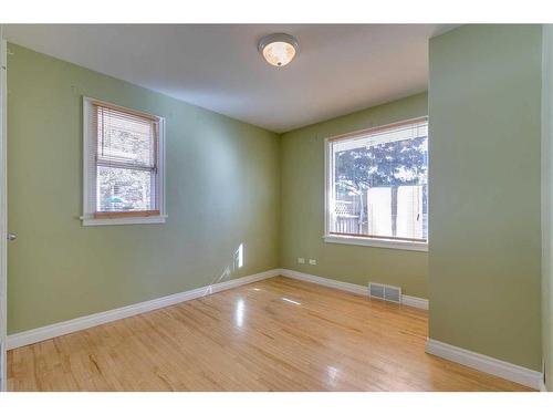 2518 20 Street Sw, Calgary, AB - Indoor Photo Showing Other Room