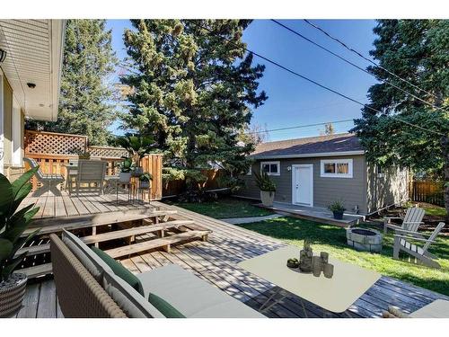 2518 20 Street Sw, Calgary, AB - Indoor Photo Showing Laundry Room