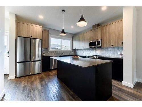 89 Verity Manor Sw, Calgary, AB - Indoor Photo Showing Kitchen With Stainless Steel Kitchen With Upgraded Kitchen