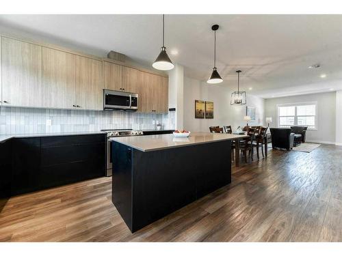 89 Verity Manor Sw, Calgary, AB - Indoor Photo Showing Kitchen With Upgraded Kitchen