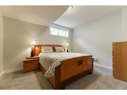 89 Verity Manor Sw, Calgary, AB - Indoor Photo Showing Bedroom