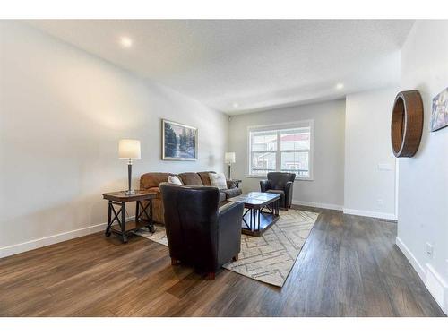 89 Verity Manor Sw, Calgary, AB - Indoor Photo Showing Living Room