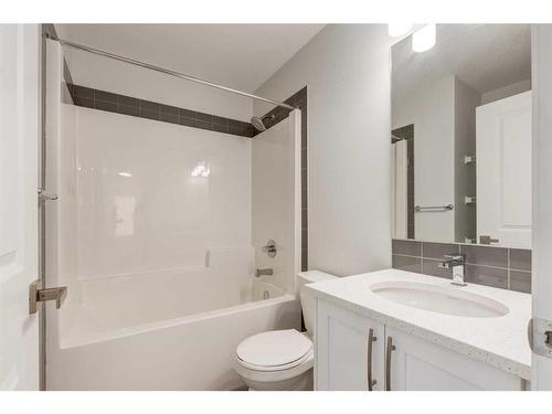 236 Dawson Drive, Chestermere, AB - Indoor Photo Showing Bathroom