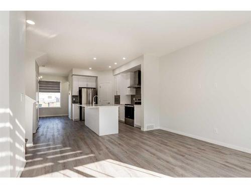 236 Dawson Drive, Chestermere, AB - Indoor Photo Showing Kitchen