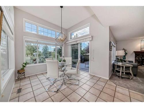 184 Chaparral Common Se, Calgary, AB - Indoor Photo Showing Dining Room