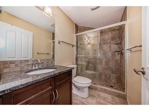 184 Chaparral Common Se, Calgary, AB - Indoor Photo Showing Bathroom