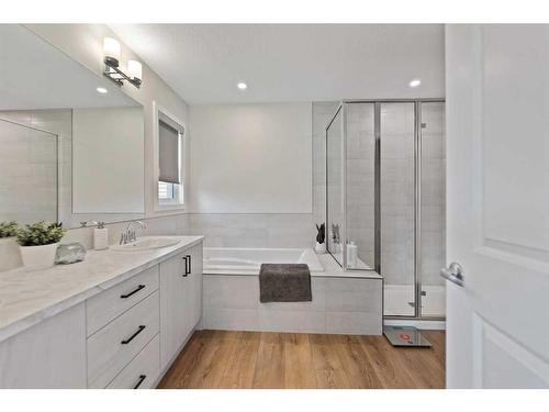 81 Legacy Reach Crescent Se, Calgary, AB - Indoor Photo Showing Bathroom