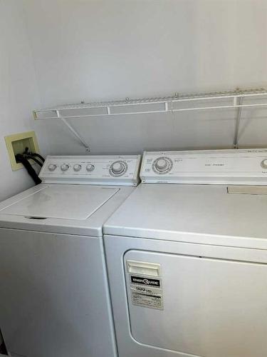 36 Harvest Glen Mews Ne, Calgary, AB - Indoor Photo Showing Laundry Room