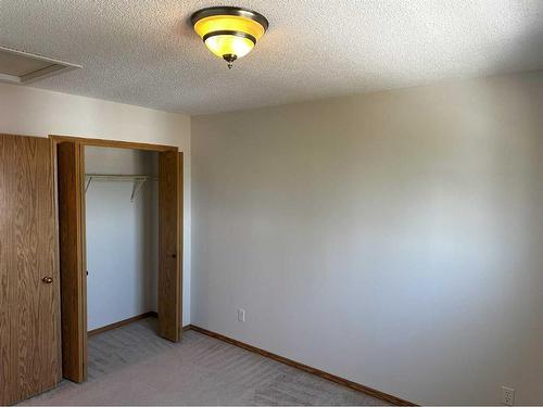 36 Harvest Glen Mews Ne, Calgary, AB - Indoor Photo Showing Other Room