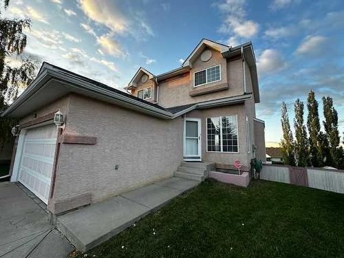 36 Harvest Glen Mews Ne, Calgary, AB - Outdoor