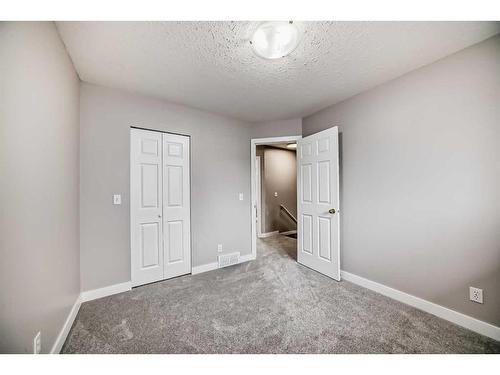 5-567 Edmonton Trail Ne, Airdrie, AB - Indoor