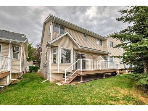 5-567 Edmonton Trail Ne, Airdrie, AB - Outdoor With Deck Patio Veranda With Exterior